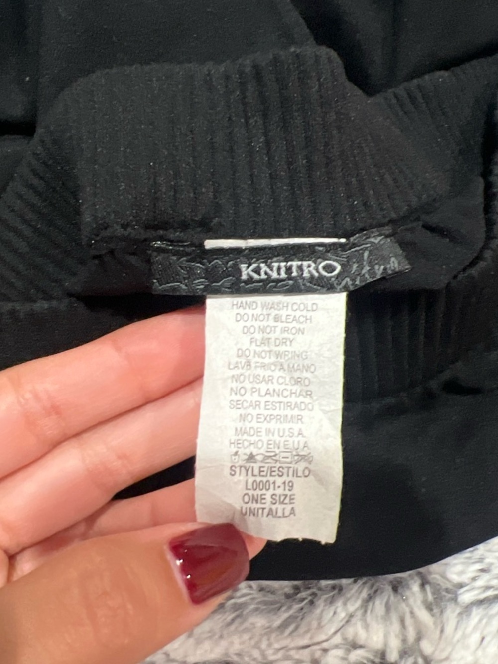 Black Leggings with Rhinestone Chanel Logo Accent - Picture 4 of 4